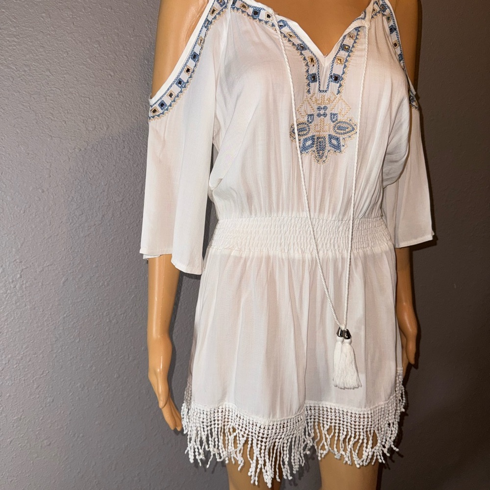 Romeo & Juliet Couture White Mini Dress with Blue Accents
